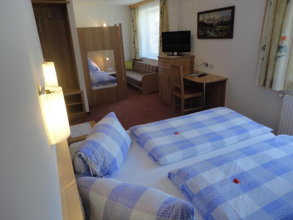 Gasthaus Gasthof Brentwirt Leogang Zimmer foto